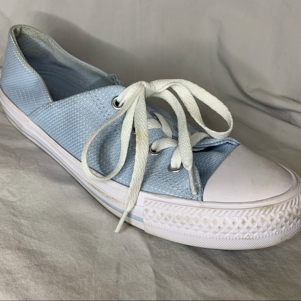 Converse, Coral Ox sneakers, EUC, size 8